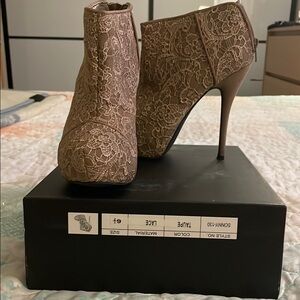Wild Diva Tan Lace Heeled Boots Sleek Design. Worn twice